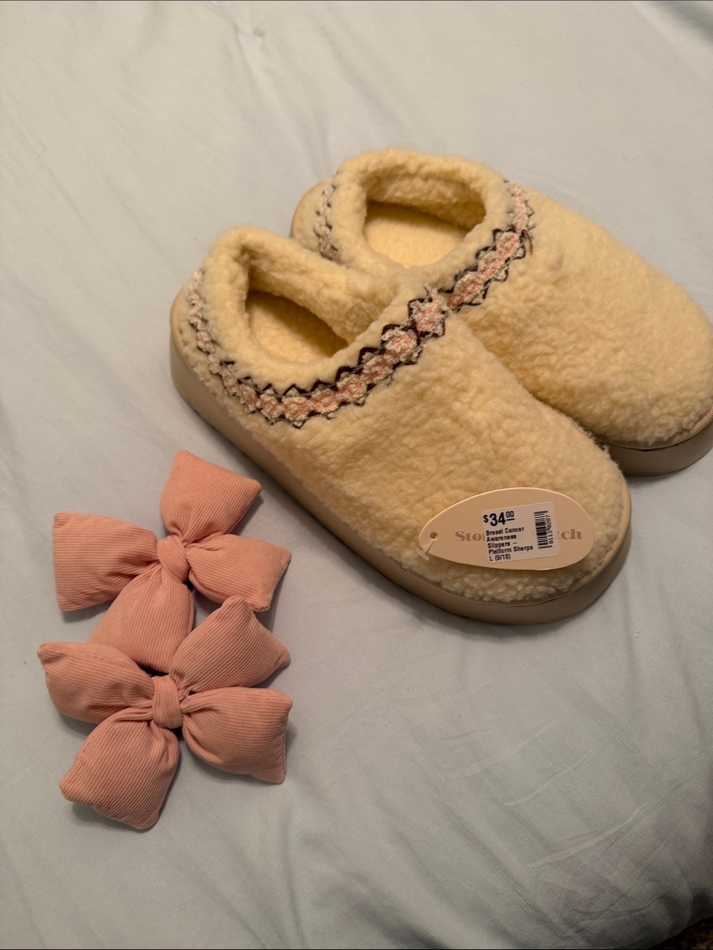 Cozy Cream Sherpa Slip-On Slippers with Pink Accent